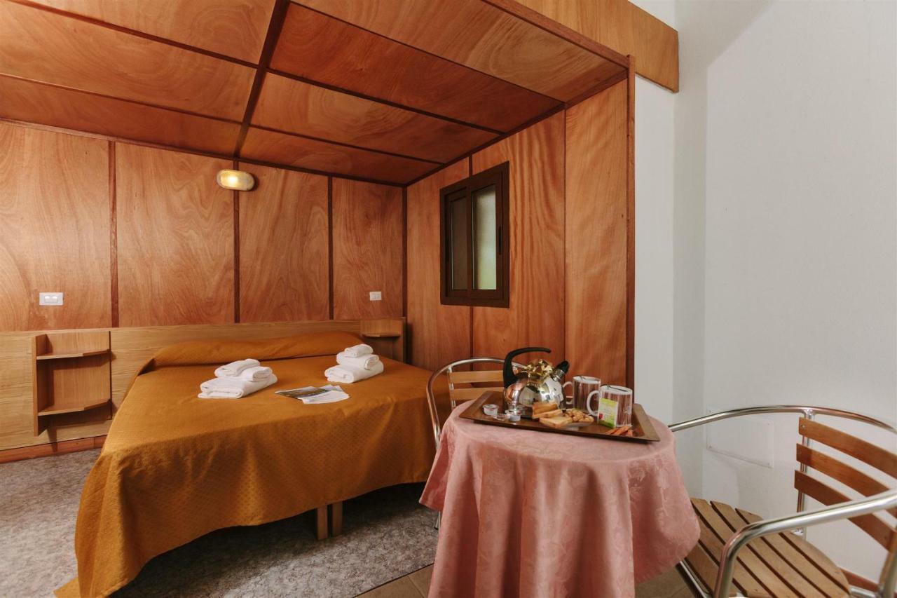 Villaggio Camping Torre Del Porticciolo Porto Conte Room photo